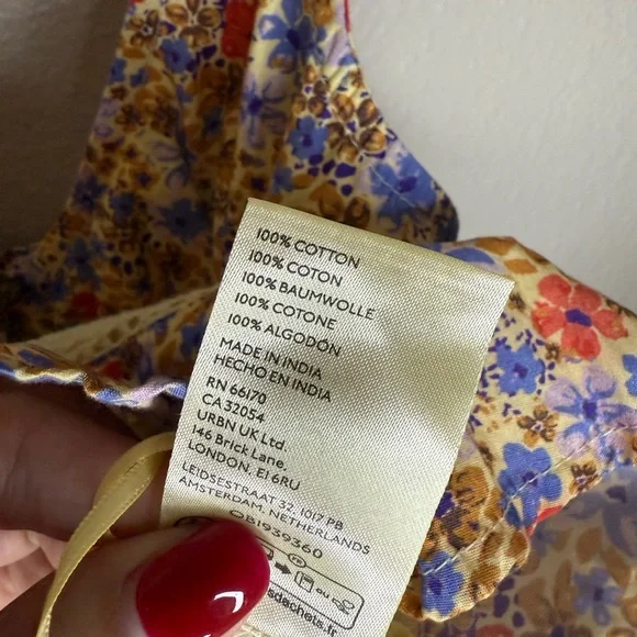 New NWT FREE PEOPLE Kianna Floral Eyelet Tank - Picture 4 of 6